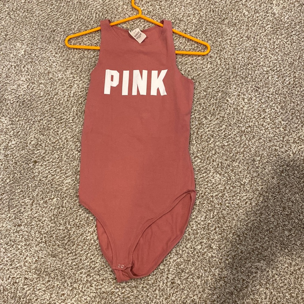 VS pink bodysuit